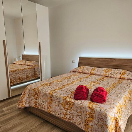Appartamento Dream & Fly Scafa Fiumicino Esterno foto
